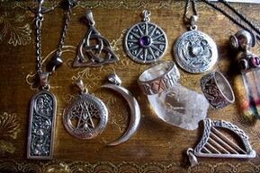 Talismans and amulets for happiness and well-being in the family