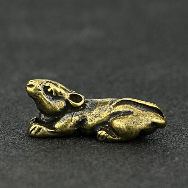 Decorative mouse – a symbol of luck and prosperity