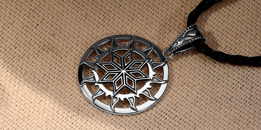 Amulet pendant for luck photo 2